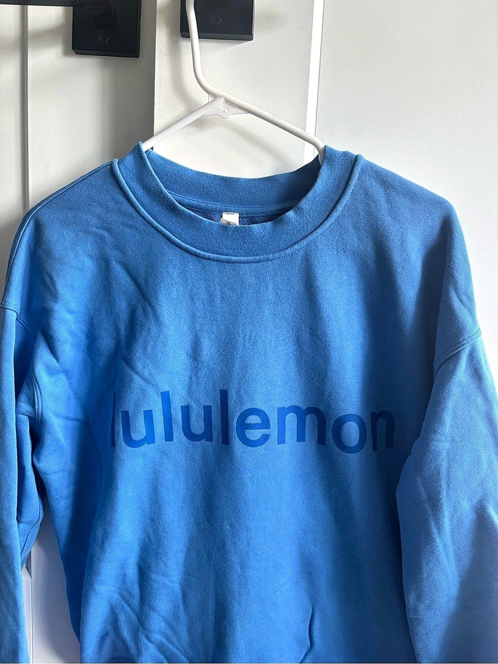 lululemon All Yours Crew *Graphic Blue Sweatshirt Size 4